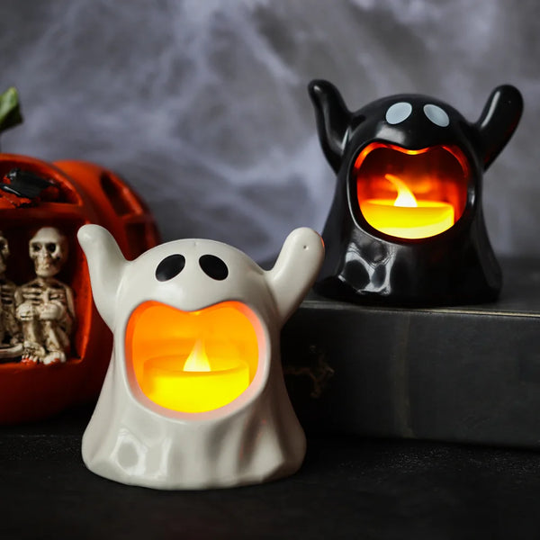 Halloween-Kerzenlampe SpookyGlow | LED Flackerlicht Warmweiß | Batteriebetrieben | Deko für Haus, Garten & Party | 8×8 cm