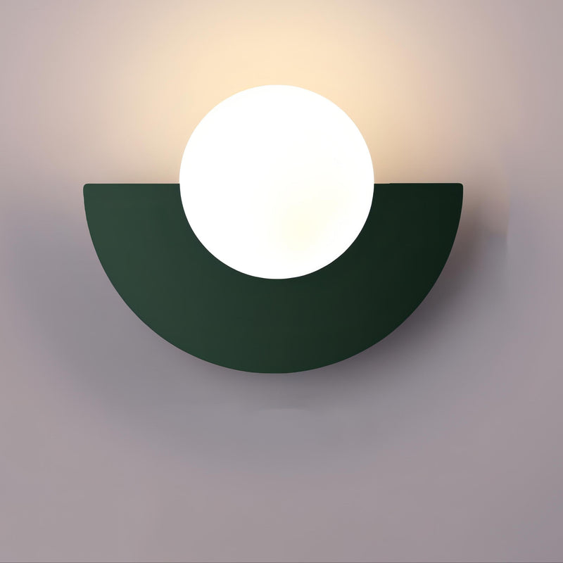 NordLume Wandlampe | Skandinavisches Design | LED-Beleuchtung | Halbkreisform Metall 25×15 cm