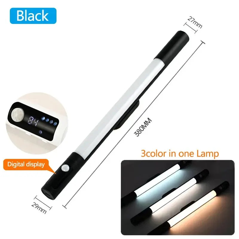 LUMOTION Sensor-LED-Licht | Wiederaufladbar & Mit Digitalanzeige | 3 Lichtfarben | Für Küche, Schreibtisch & Schrankbeleuchtung