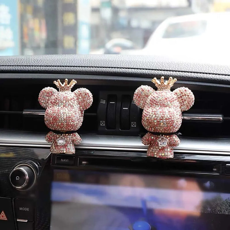 Bearoma Auto Duftclip Bär mit Krone | Aromatherapie & Luftreiniger | Handverziert mit Strass | In Pink, Weiß oder Schwarz
