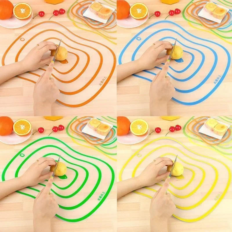 FlexiCut | 4er Set Flexible Schneidebretter | Rutschfest & Lebensmittelecht | Farbige Küchenunterlagen
