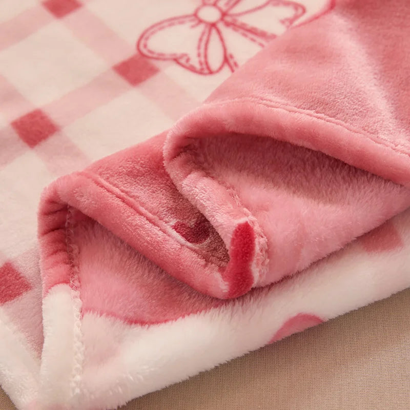 Flanell-Decke BerryDream | Erdbeer Cartoon Design | Flauschig & Warm
