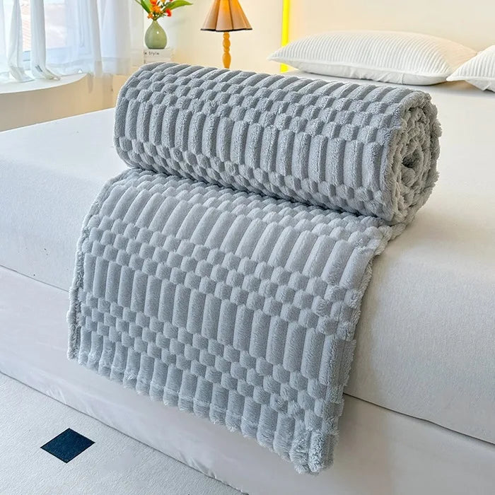 Velmora | Kuscheldecke Uni | Flauschige Wohndecke aus Milchsamt | Weich & Warm | Für Sofa, Bett & Kinderzimmer