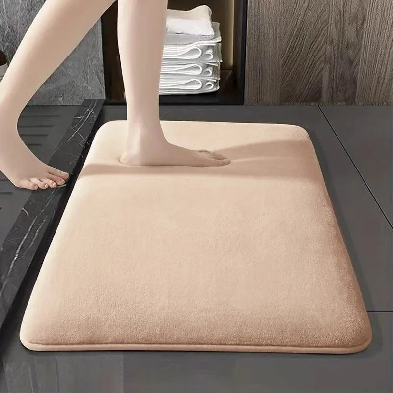 Velvoria SoftGrip Mat Rutschfeste Badematte aus Coral Fleece | Hochsaugfähig & weich | Für Bad & Eingang