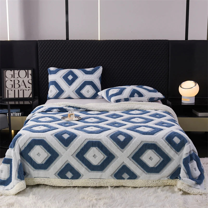 Flanell-Decke Caldoria | Extra Dick & Weich | Hautfreundlich & Wärmend für Herbst & Winter | Sofa-, Bett- & Reise-Decke