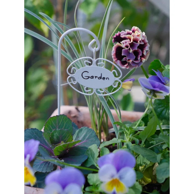 IronBloom | Retro Blumenhalter Schmiedeeisen | Antikes Zaun-Design | Balkon- & Gartendeko
