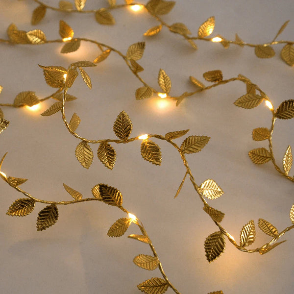 Aurellia | LED Lichterkette 2 m | 20 LEDs Goldene Blätter | Warmweißes Licht | Deko-Girlande für Hochzeit, Party & Zuhause