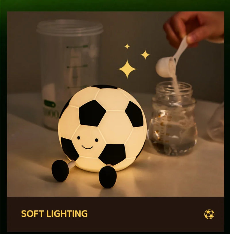 GoalGlow LED Nachtlicht | Fußball-Design | Weiches Silikon | Touch-Bedienung | USB-Wiederaufladbar | 12 × 12 × 12 cm