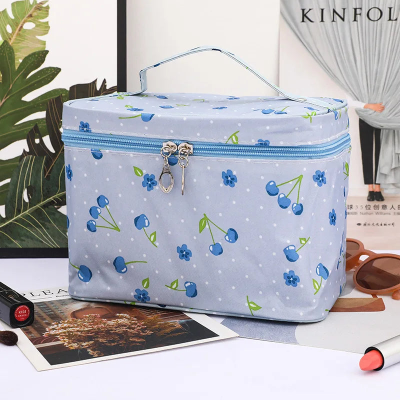 Kosmetiktasche WildAura | Großes Fassungsvermögen | Wasserdicht & Stylisch | Animal-Print