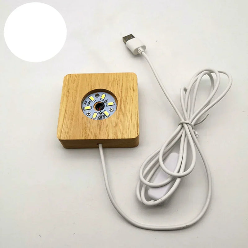 ResinCube Glow | Silikonform mit LED-Holzbasis | DIY Epoxidharz Lampe & Würfel-Dekor