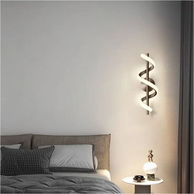 AuroraLume | Minimalistische LED Wandleuchte | Nordisches Design | Schlafzimmer & Wohnzimmer Beleuchtung in Schwarz, Weiß oder Gold