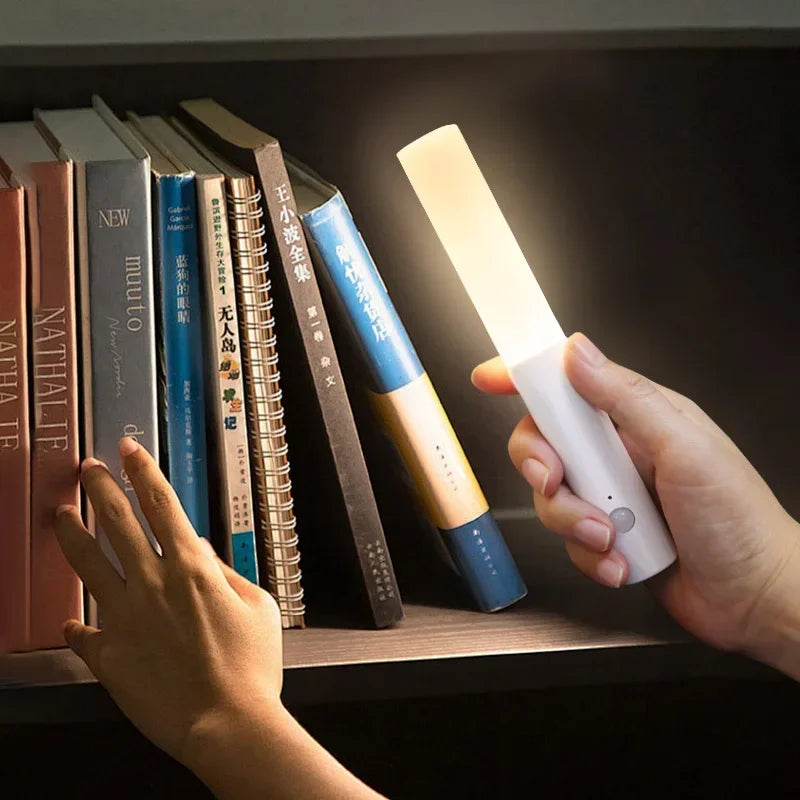 LED Nachtlicht mit Bewegungssensor | Wiederaufladbar & Magnetisch | Wand- & Schranklampe