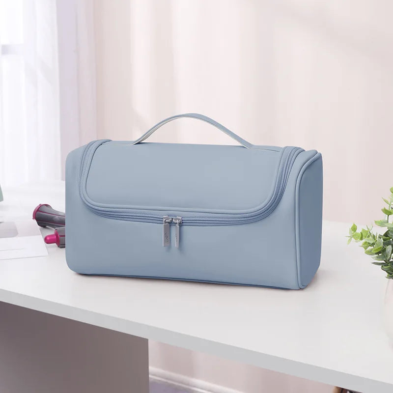 Veluvia Tragbare Haartrockner-Tasche für Reise & Aufbewahrung | Samt-Organizer für Dyson Airwrap & Zubehör | Schutz- & Aufbewahrungstasche mit Haken & Fächern