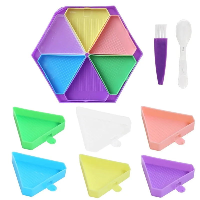 DiamantMeister 6-Fach Paletten-Set | Sechseckige Diamond-Painting-Schale | Organizer für Strass & Perlen | Inklusive Löffel & Bürste