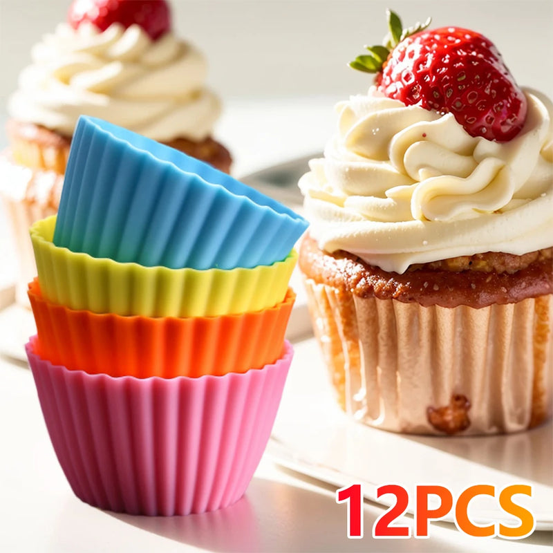 BakeLino SoftCup Wiederverwendbare Silikon-Muffinförmchen 12 Stück | Antihaft-Backformen für Cupcakes, Desserts & Pudding | Spülmaschinen- & ofenfest