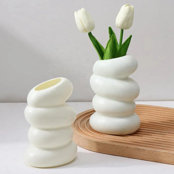 Nordivase Spiralvase Weiß | Skandinavisches Design | Leicht & Bruchsicher | Für Blumen & Dekoration