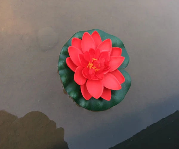 AquaLumea Schwimmende Seerosen Deko | 6er-Set | Realistische Teichblumen aus Schaumkunststoff | Für Garten, Pool & Innenbereich