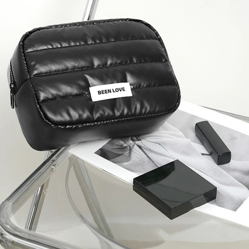 Nubella SoftCarry Kosmetiktasche Groß | Leicht & Gepolstert | Reise Organizer & Waschtasche