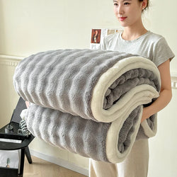 FauxLuxe | Kuscheldecke aus Imitat-Kaninchenfell | Beidseitiger Samt | Dick & Wärmend