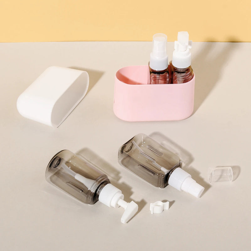 TravelEase 4-in-1 Reiseflaschen Set | Nachfüllbare 50 ml Spender & Sprühflaschen | Auslaufsicher & TSA-konform | Für Shampoo, Lotion, Desinfektion