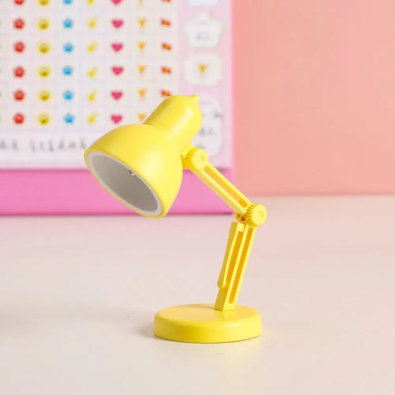 Mini Leselampe ClipLight | Faltbar & Magnetisch | Warmes LED-Licht | Tragbar für Reisen & Bücher