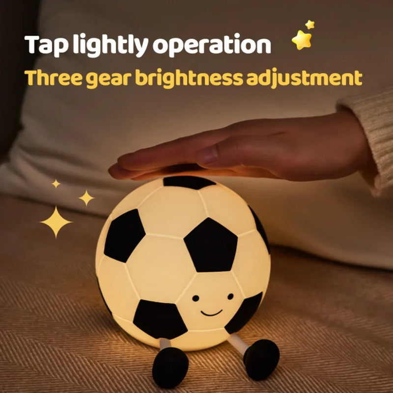 GoalGlow LED Nachtlicht | Fußball-Design | Weiches Silikon | Touch-Bedienung | USB-Wiederaufladbar | 12 × 12 × 12 cm