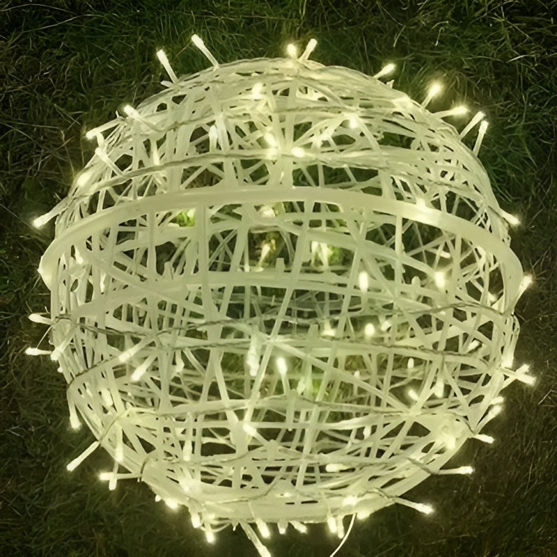 Lumora LED Kugellichterkette | Batteriebetrieben & Wetterfest IP65 | Für Innen & Außen | Ø 6 cm | Kunststoff