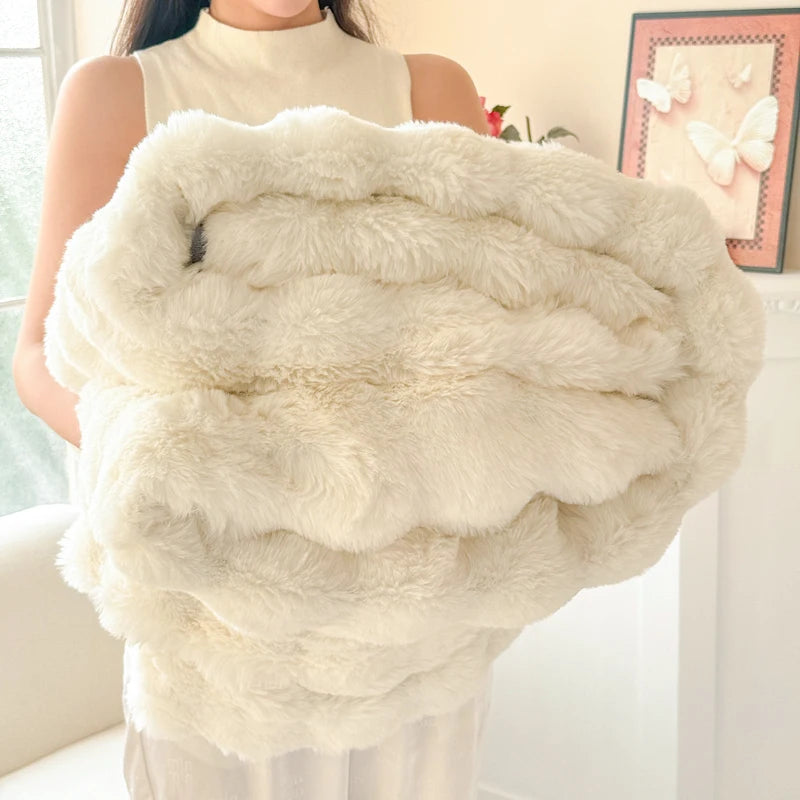 Flauschdecke CosyLuxe | Doppel-Lagig & Extra Dick | Weiches Kaninchenfell-Imitat | Vielseitig & Pflegeleicht
