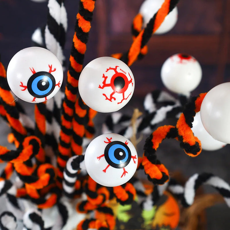 Creepos Halloween-Augen Deko | Hüpfende Garn-Augen | Schwarz-Weiß Anhänger | Indoor & Outdoor Party Deko
