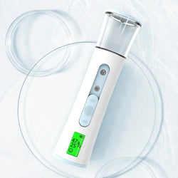 Hautbefeuchter Skinova MiniMist | Nano-Spray | Feuchtigkeitstester & USB-Aufladung | 30 ml | 10 cm