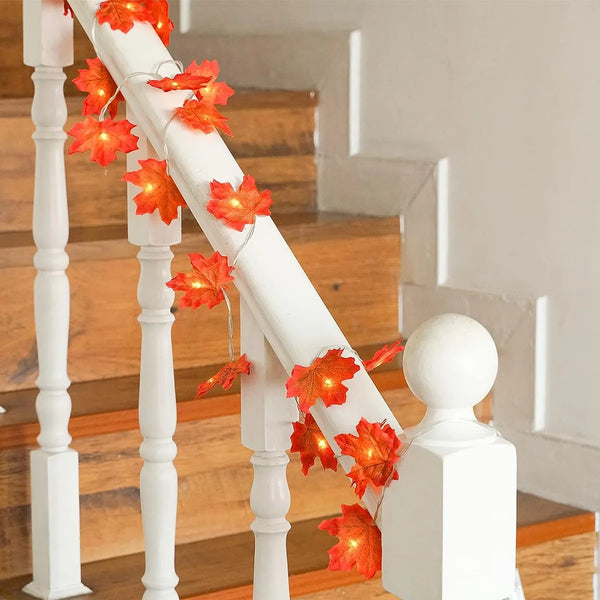 Herbst LED-Lichterkette GoldenLeaves | 10–40 LEDs | Ahornblatt-Design | Batteriebetrieben & Wasserdicht