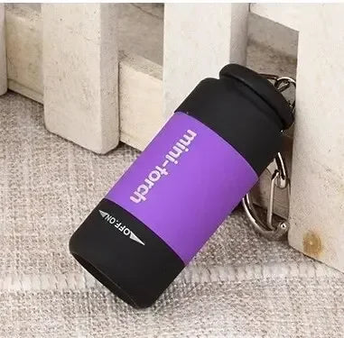 Luminexo Mini LED-Taschenlampe mit Schlüsselanhänger | USB-Aufladung | Wasserdicht & Ultraleicht | 5,2 × 2,1 cm