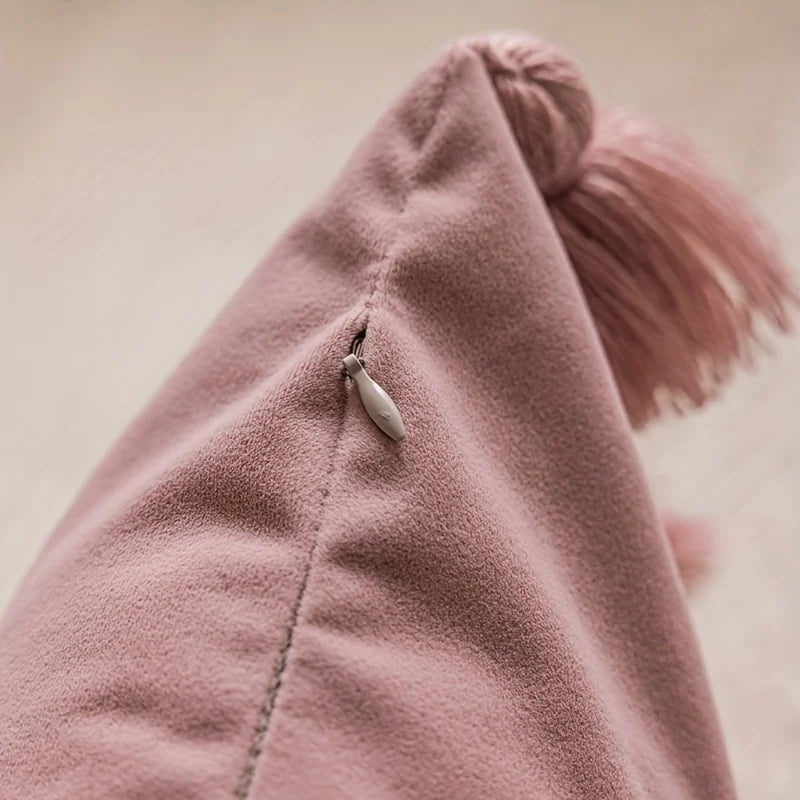 Velvessa | Boho Kissenbezug mit handgefertigten Quasten | Weicher Samt | 45×45 cm