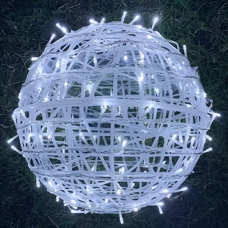 Lumora LED Kugellichterkette | Batteriebetrieben & Wetterfest IP65 | Für Innen & Außen | Ø 6 cm | Kunststoff