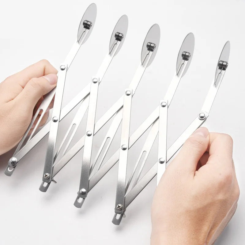 SlicePro™ Edelstahl Teigschneider | Faltbar & Verstellbar | 3–7 Räder | Perfekte Portionierung für Pizza, Gebäck & Pasta