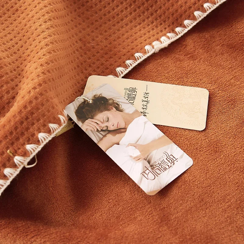 Velvéra Waffeldecke aus Milchsamt | Leichte Luxusdecke für Sofa & Bett | Sommerdecke & Überwurf | Weich, Atmungsaktiv & Stilvoll