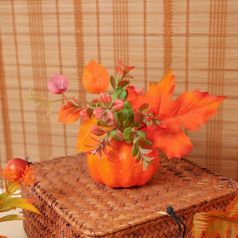 Deko-Kürbis AutumnCharm | Künstlicher Kürbis mit Ahornblättern | Herbst-, Halloween- & Thanksgiving-Dekoration
