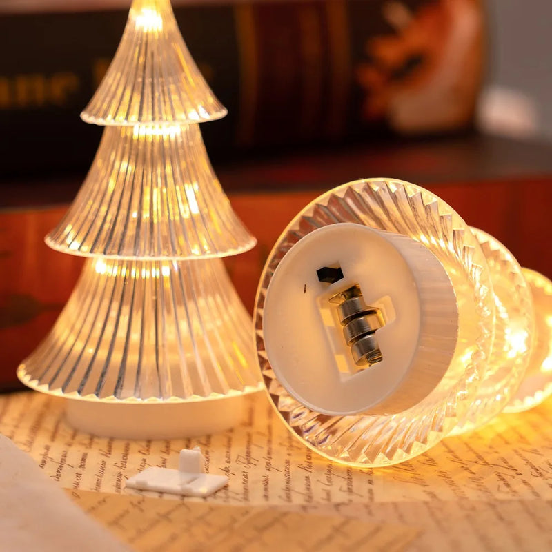 LED Weihnachtsbaum Trilumia | 3-stufiger Leuchtbaum | Buntes Nachtlicht | Batteriebetrieben | 13,5 × 8 cm | Weihnachtsdeko & Geschenkidee