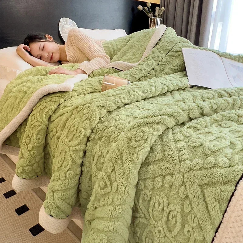 Velura | Warme Decke aus geprägtem Samt | Kuschelig & Flauschig | Herbst & Winter | Coral-Fleece