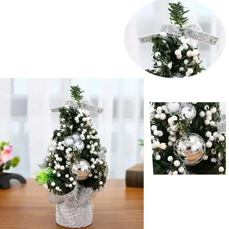 EverJoy | Mini Weihnachtsbaum Tischdekoration | Künstlicher Tannenbaum mit Stofffuß | 20 cm