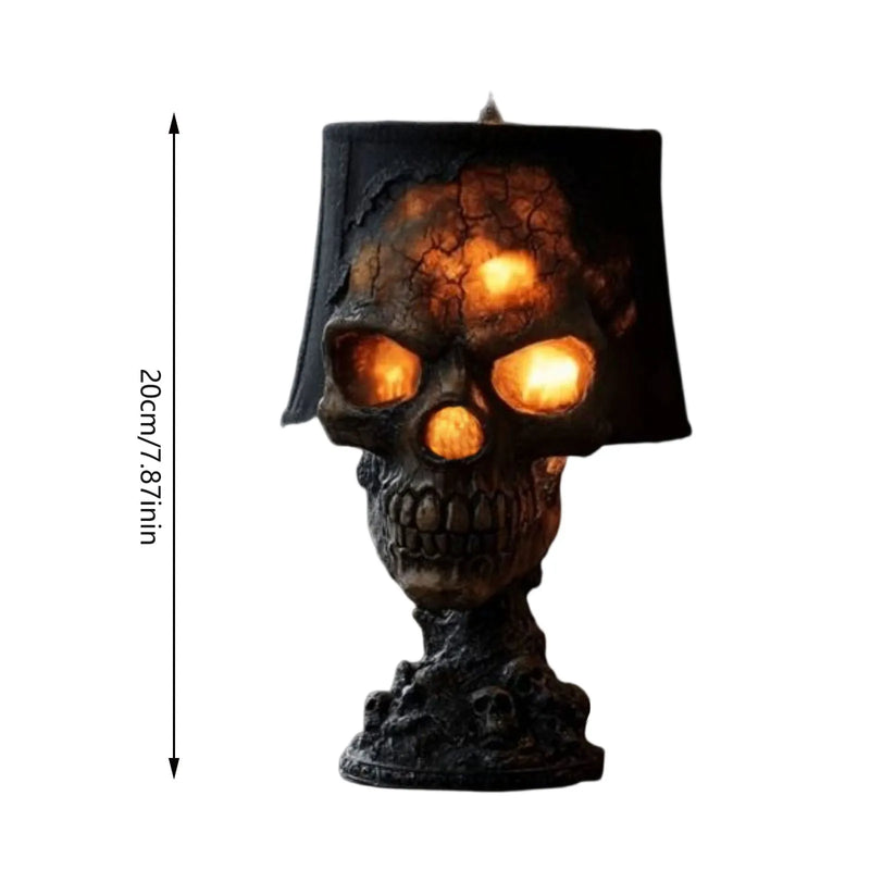 Gothic Tischlampe SkullFire | Halloween Schädel Deko | LED Ambient Light | 20 x 11 x 11 cm