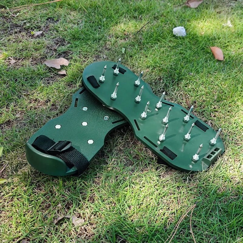 TERRAFIX Nagelschuhe | Profi-Spikeschuhe für Garten, Estrich & Bodenbeschichtung | 26 Spikes | Inkl. Montageschlüssel