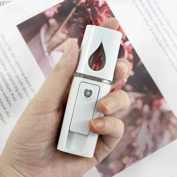Tragbarer Gesichtsbefeuchter Nuvéna MistCheck | Nano-Hydration & Feuchtigkeitstester | 30 ml | Kompakt 10 cm | Für alle Hauttypen