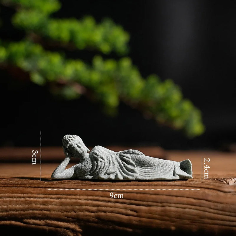 SERENYA Liegender Buddha | Handgefertigte Sandsteinfigur | Feng Shui Symbol für Ruhe & Glück | 9–18 cm