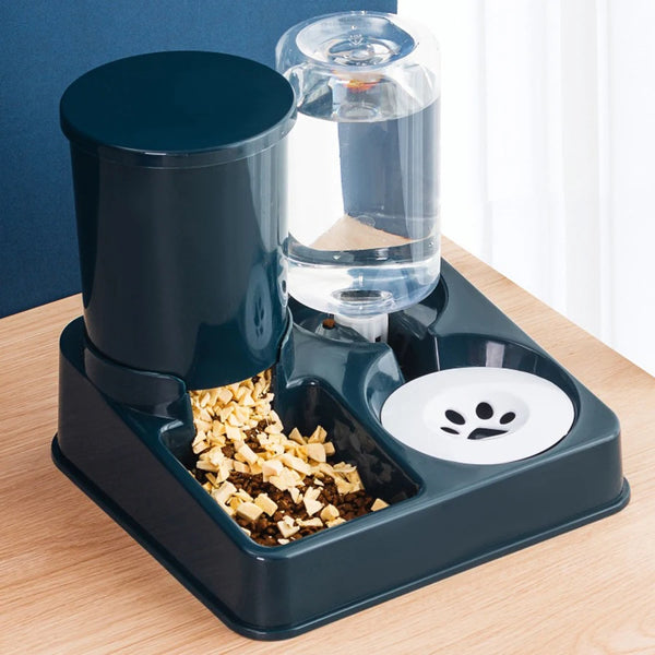 Katzen-Futterstation FeloFlow Duo | 2-in-1 Automat mit Schrägdesign | Schwerkraft-Futterspender & Wasserspender | Für Katzen & kleine Hunde