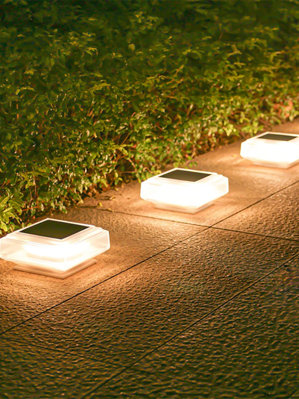 Solar Pfostenleuchte LumiPillar 30LED | Wasserdicht & Solarbetrieben | Für Garten, Zaun & Terrasse