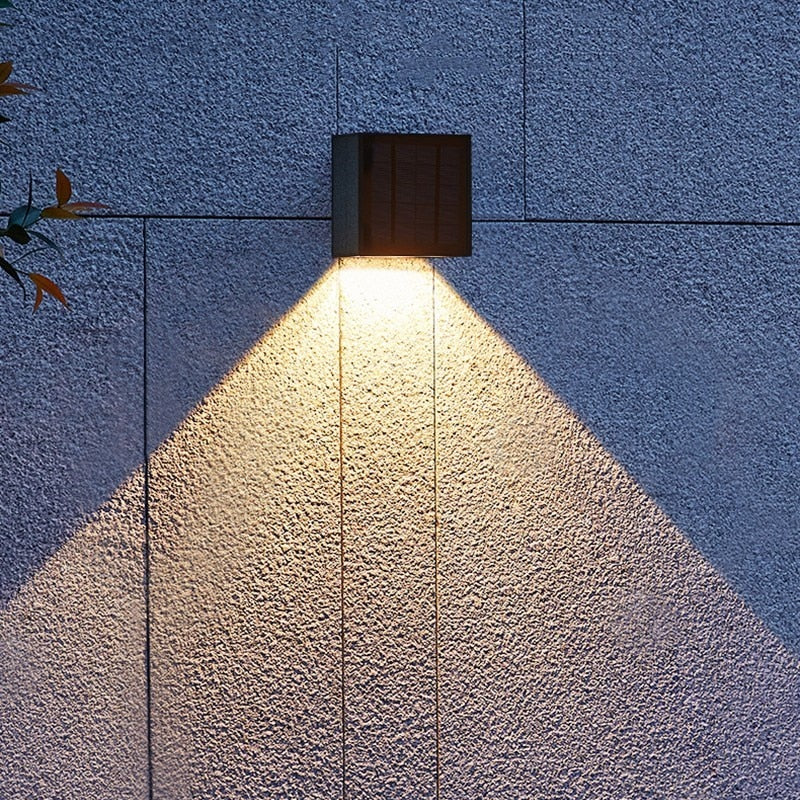 Solvion Solar Wandleuchte für Außen | Mit Dämmerungssensor & IP65 | Warm- & Kaltweiß | Wetterfest & Energieeffizient | 10,5×6 cm