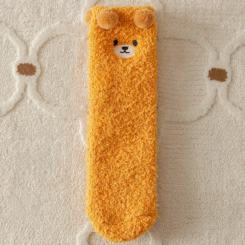 CosyPaws Damen Kuschelsocken | Flauschig & Warm | 3D Bären-Design | Weiche Haussocken im Japanisch-Koreanischen Stil