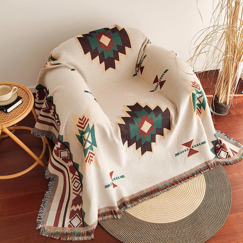 AztecaLoom Boho Decke | XXL Azteken-Plaid mit Fransen | Südwestlicher Ethno-Stil | Vintage Wohndecke aus Baumwollmischung