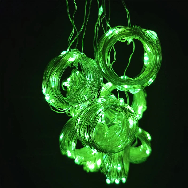 LED Vorhanglichter LumiDrape | USB & Fernbedienung | 8 Modi | 100–600 LEDs | Warmweiß / Weiß / Bunt | Weihnachts- & Partybeleuchtung